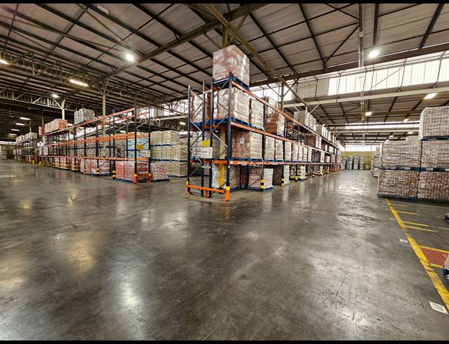 25,000M² WAREHOUSE TO LET IN BOKSBURG EAST